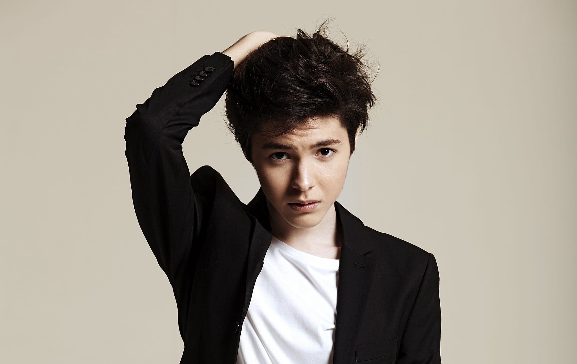 Eurovision Song Contest 2017: Bulgaria - "Beautiful Mess" By Kristian Kostov