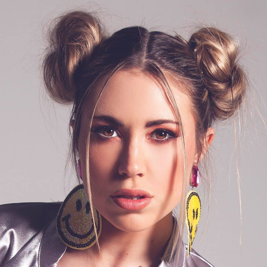 FRESH: 'Who I Am (Iris)'- Jayli