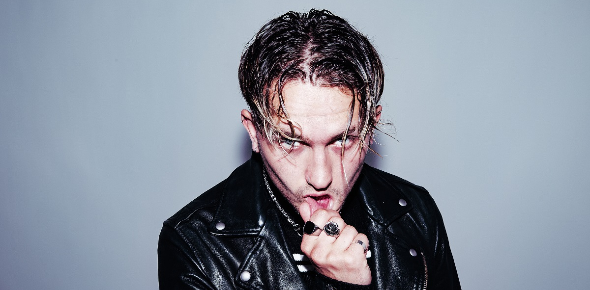 THE SUPER LATE NIGHT