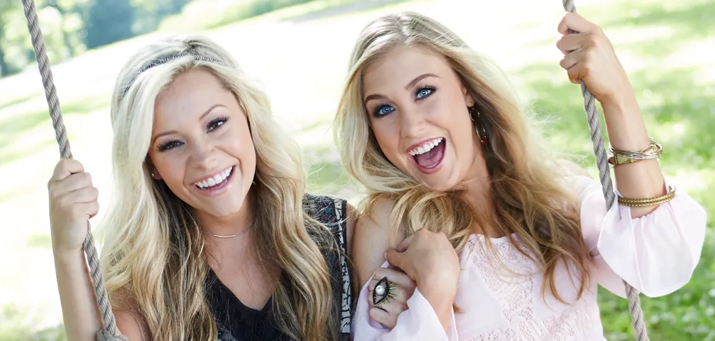 Maddie & Tae