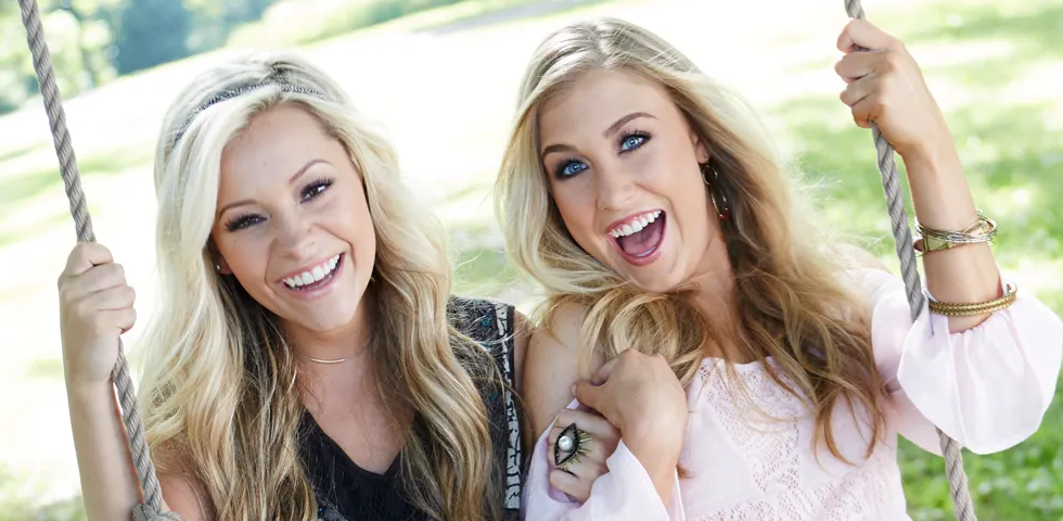 Maddie & Tae