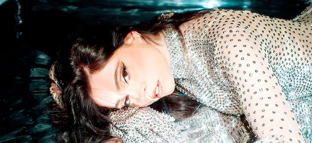 Neriah falling 4 somebody