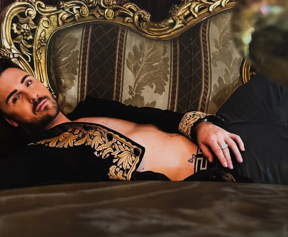 ODorian Dancing brokenhearted